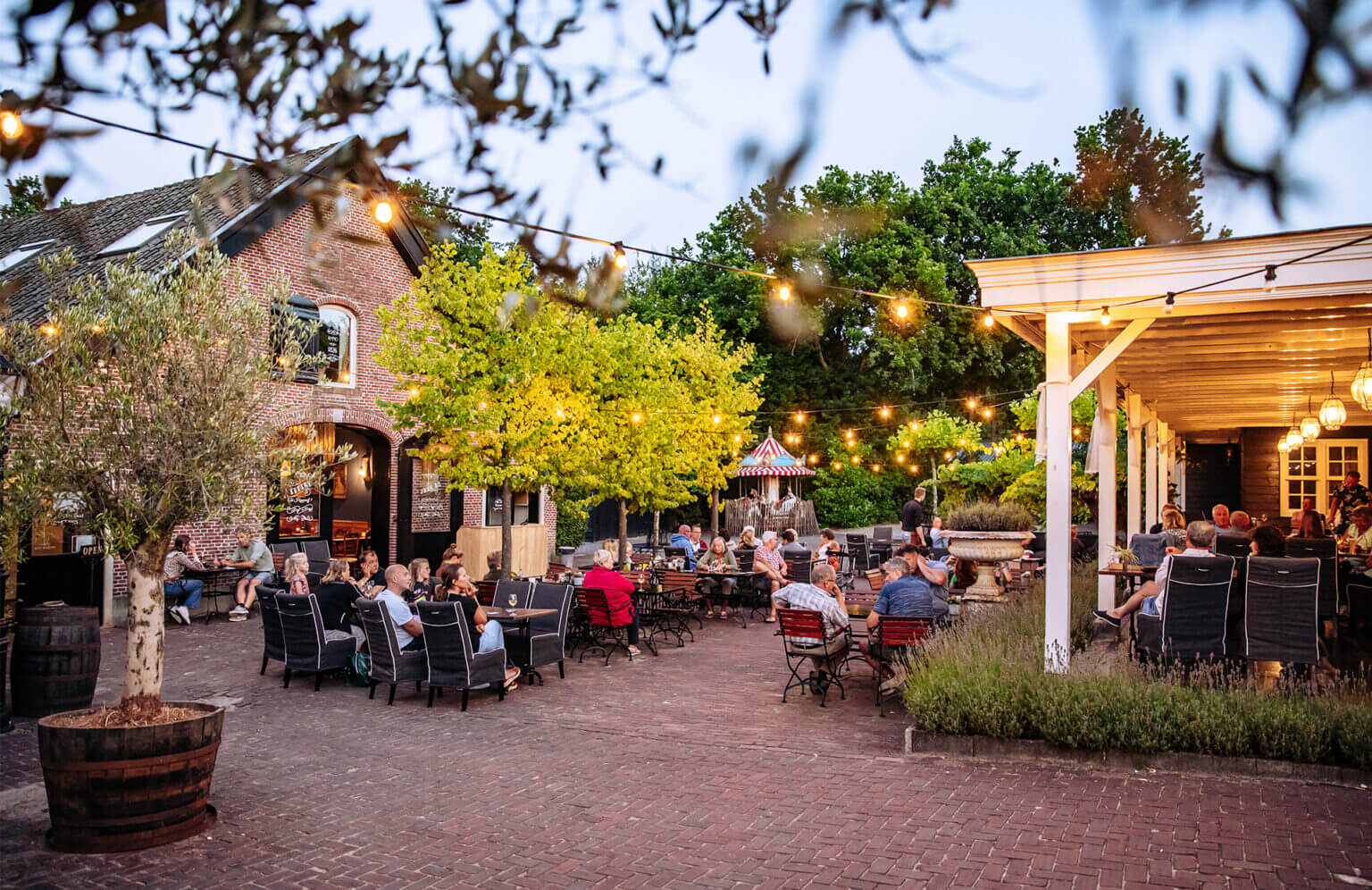 Eeterijdedeel-1536x996 (1)